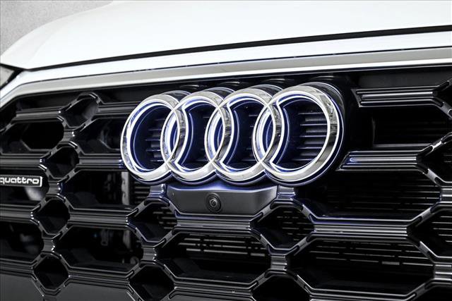 Certified 2025 Audi Q5 e Premium Plus w/ Premium Plus Package image 3