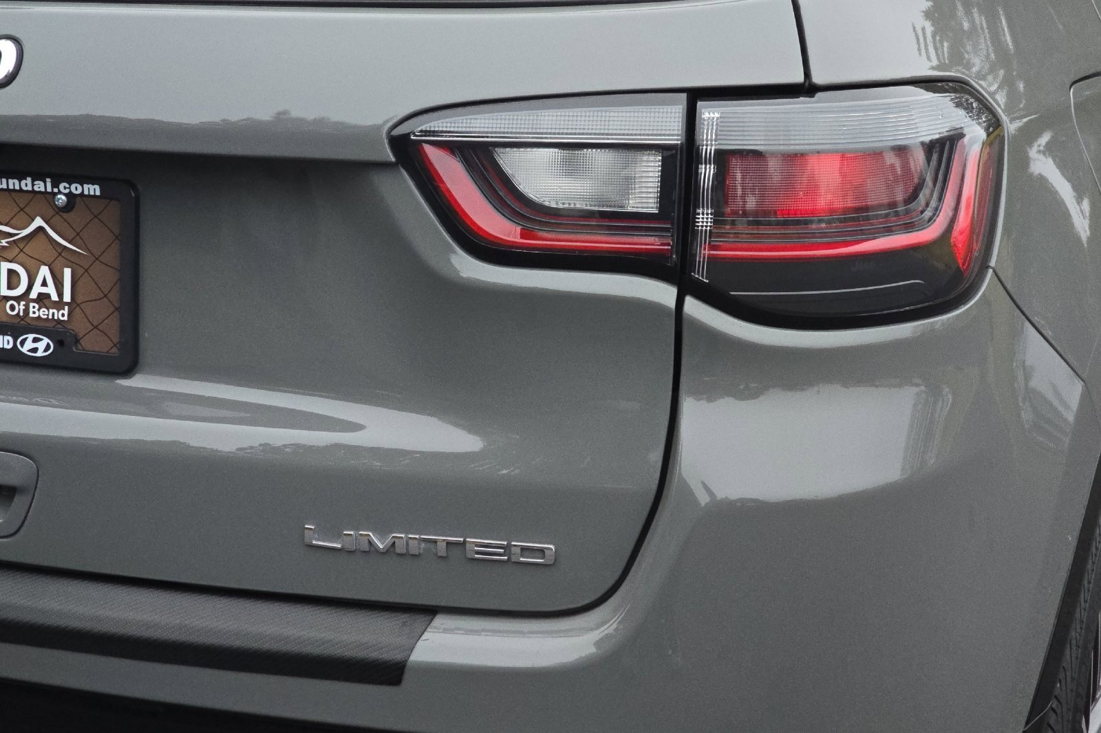 Used 2022 Jeep Compass Limited w/ Elite Group image 41