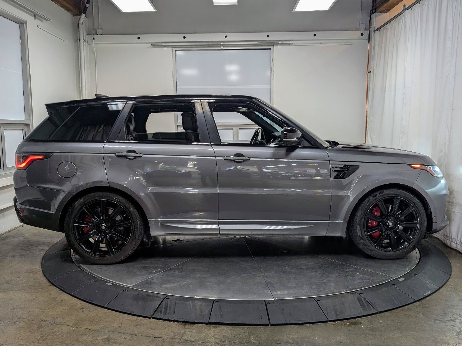 Used 2019 Land Rover Range Rover Sport HSE Dynamic AWD/4WD image 10
