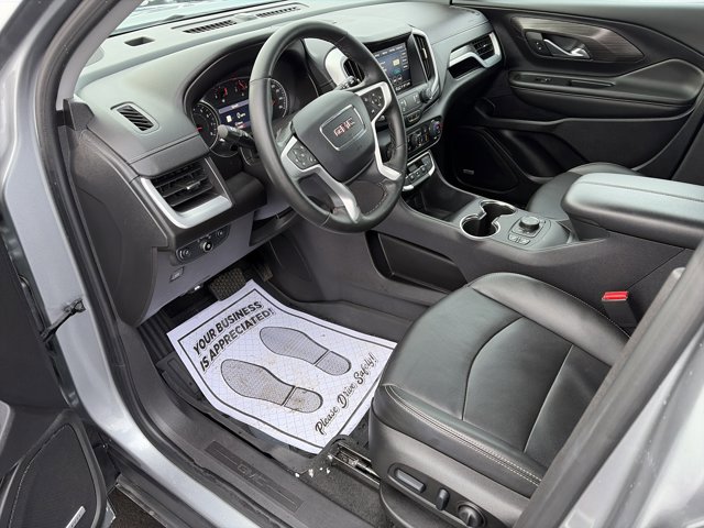 Used 2024 GMC Terrain SLT w/ Infotainment Package II image 15