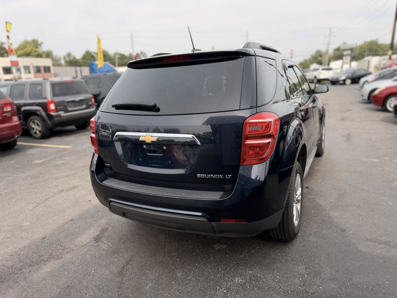 Used 2016 Chevrolet Equinox LT AWD/4WD image 12