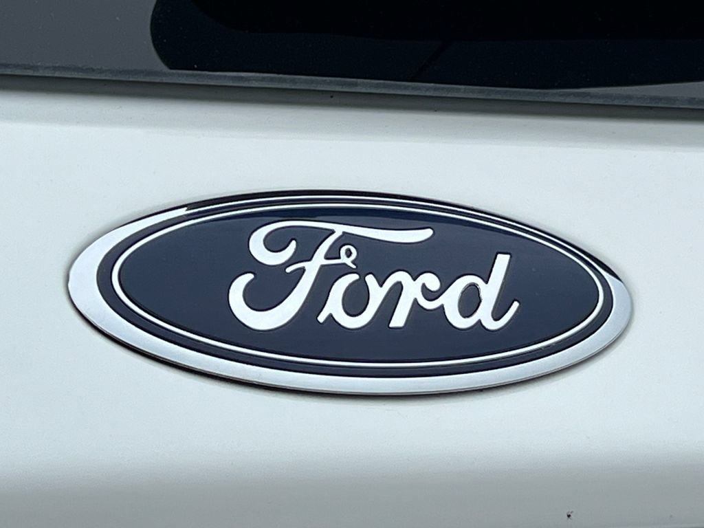 Used 2023 Ford Explorer Limited w/ Equipment Group 301A AWD/4WD image 57