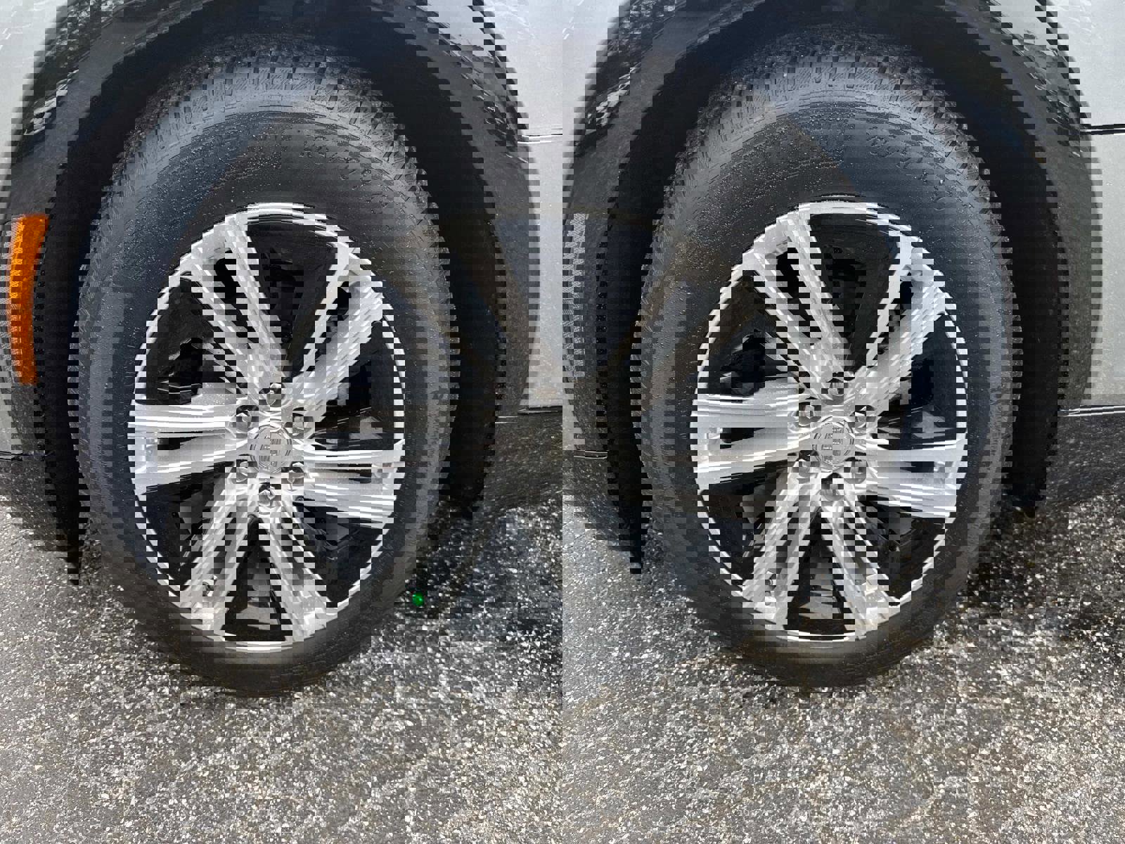 Certified 2024 Cadillac Lyriq Tech image 10