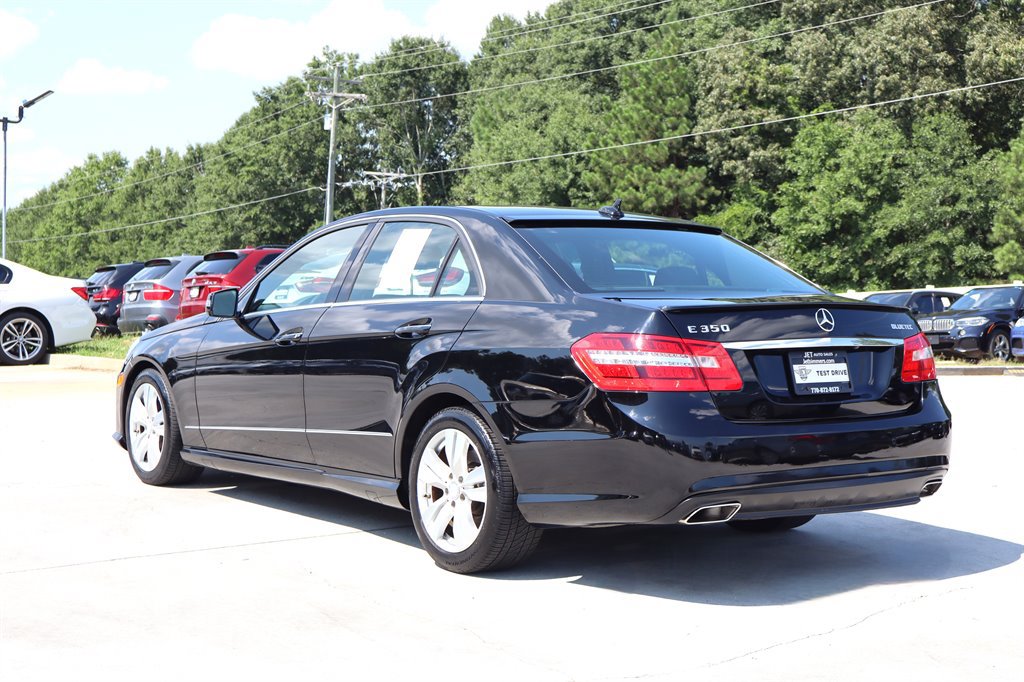Used 2013 Mercedes-Benz E 350 BlueTEC Sedan image 5