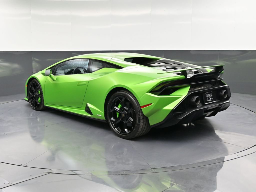 Used 2023 Lamborghini Huracan Tecnica image 3