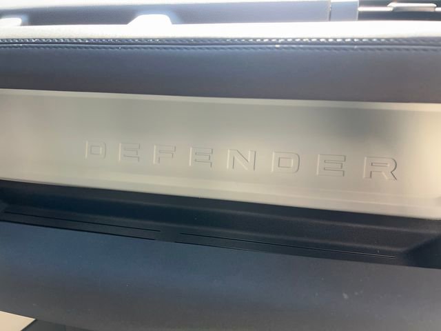 Used 2023 Land Rover Defender 90 S image 12