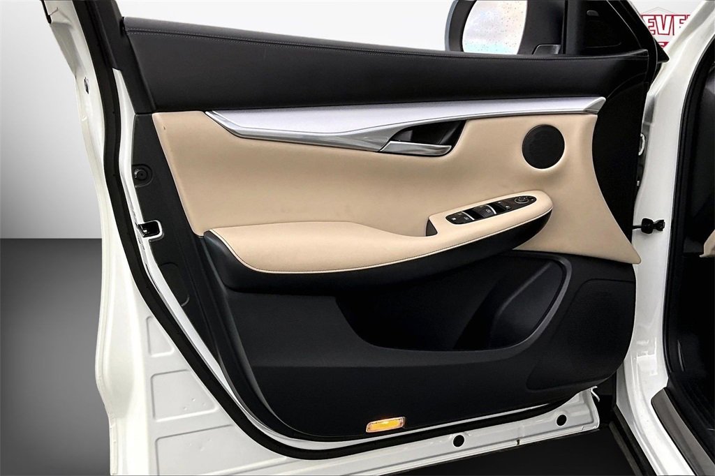 Used 2021 INFINITI QX50 Luxe w/ Cargo Package image 18