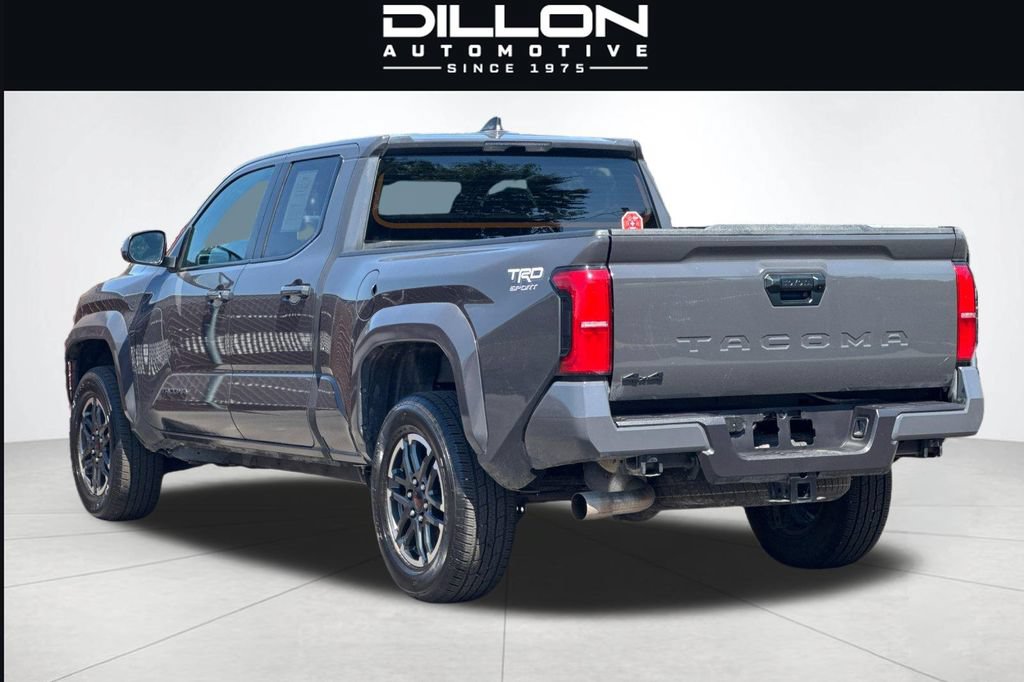 Used 2025 Toyota Tacoma TRD Sport AWD/4WD image 6