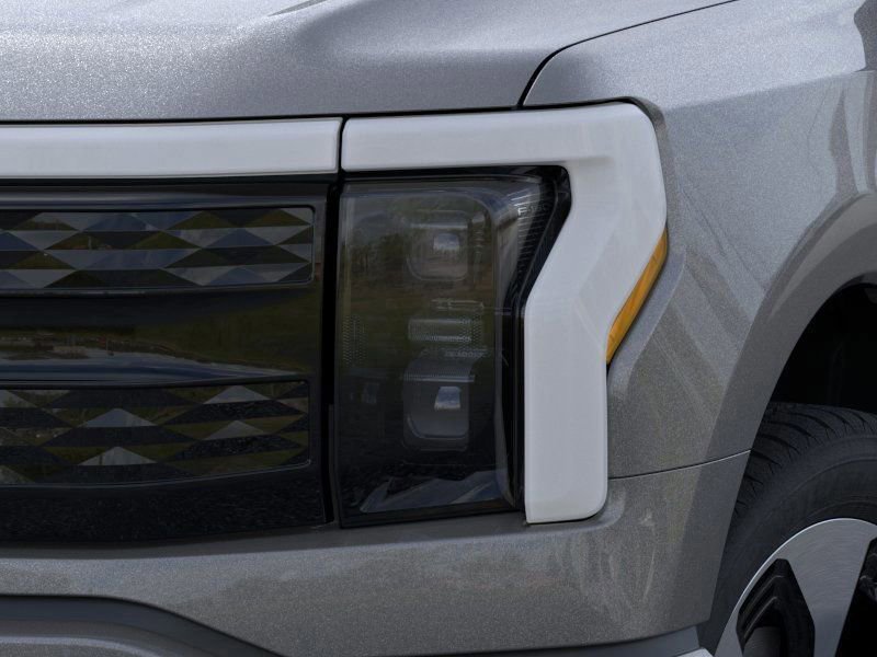 New 2025 Ford F150 Lightning Platinum AWD/4WD image 18