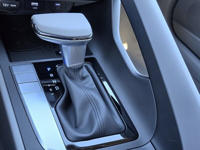 New 2026 Hyundai Elantra Sport FWD image 11