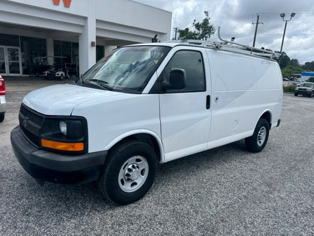Used 2013 Chevrolet Express 2500 RWD image 2