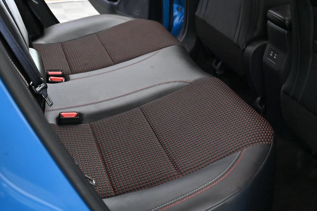 Certified 2025 Nissan Kicks SR AWD/4WD image 31