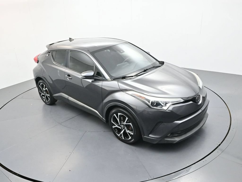 Used 2018 Toyota C-HR XLE FWD image 17