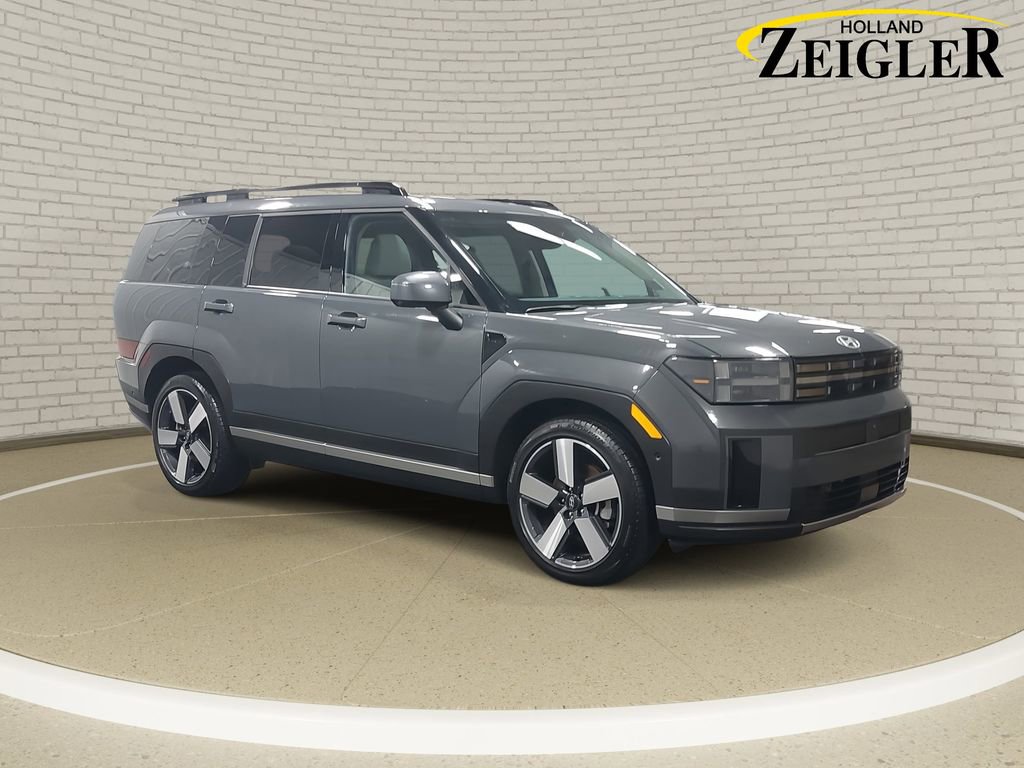 Used 2025 Hyundai Santa Fe Limited image 3