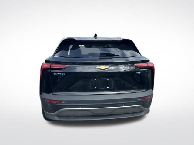 Used 2024 Chevrolet Blazer EV LT AWD/4WD image 5