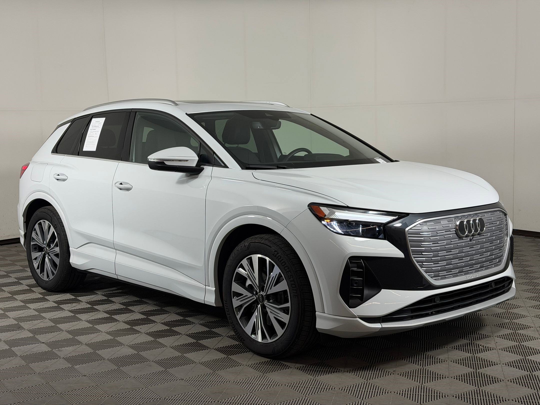 Used 2025 Audi Q4 e-tron Premium w/ Premium Plus RWD image 7
