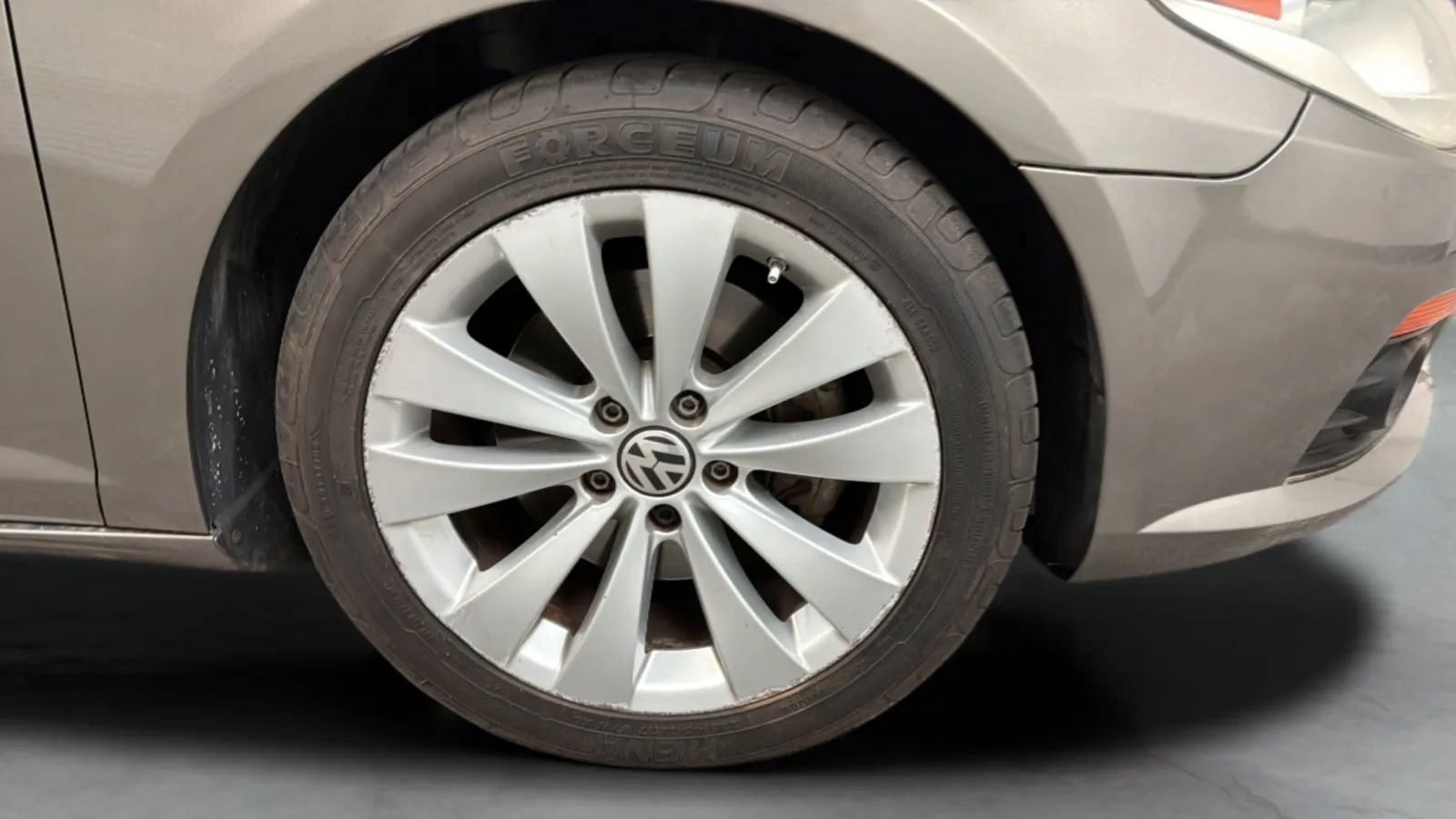 Used 2010 Volkswagen CC Sport FWD image 22