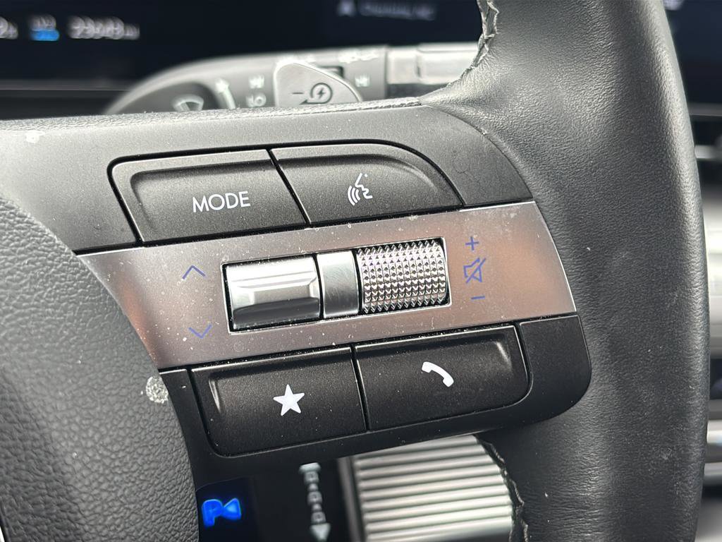 Certified 2024 Hyundai Kona SEL FWD image 23