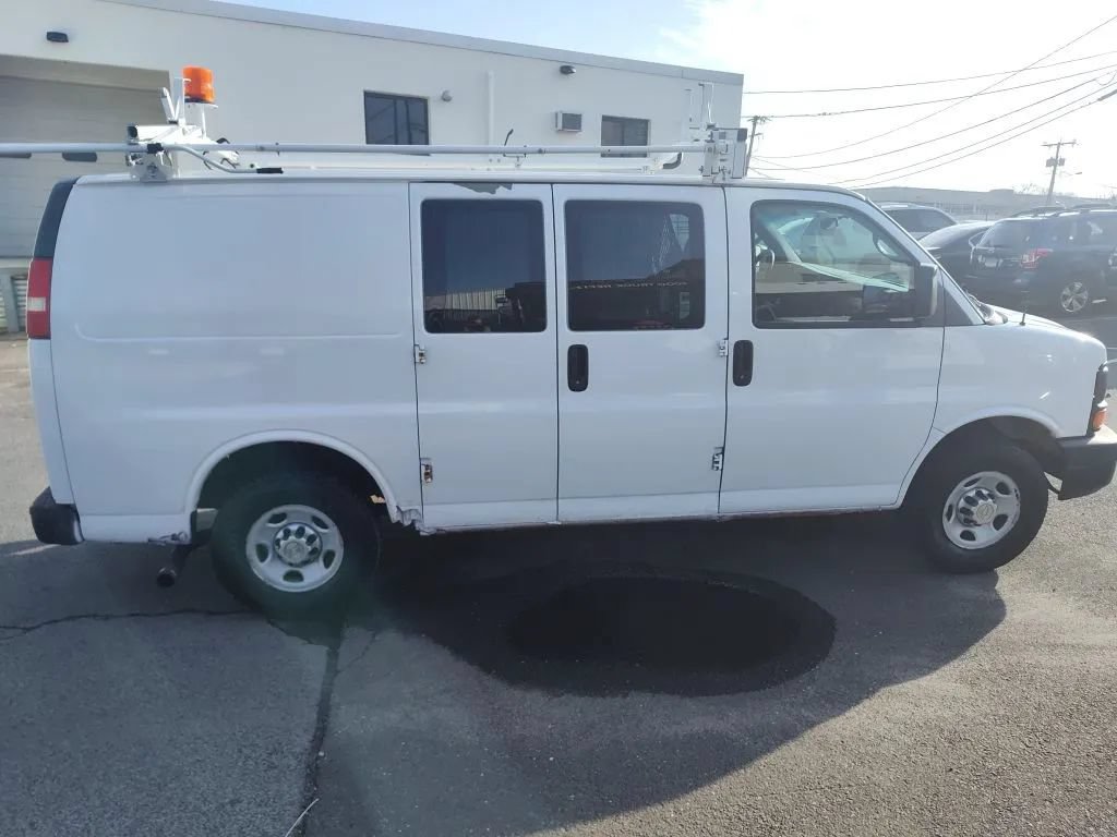 Used 2012 Chevrolet Express 2500 RWD image 7