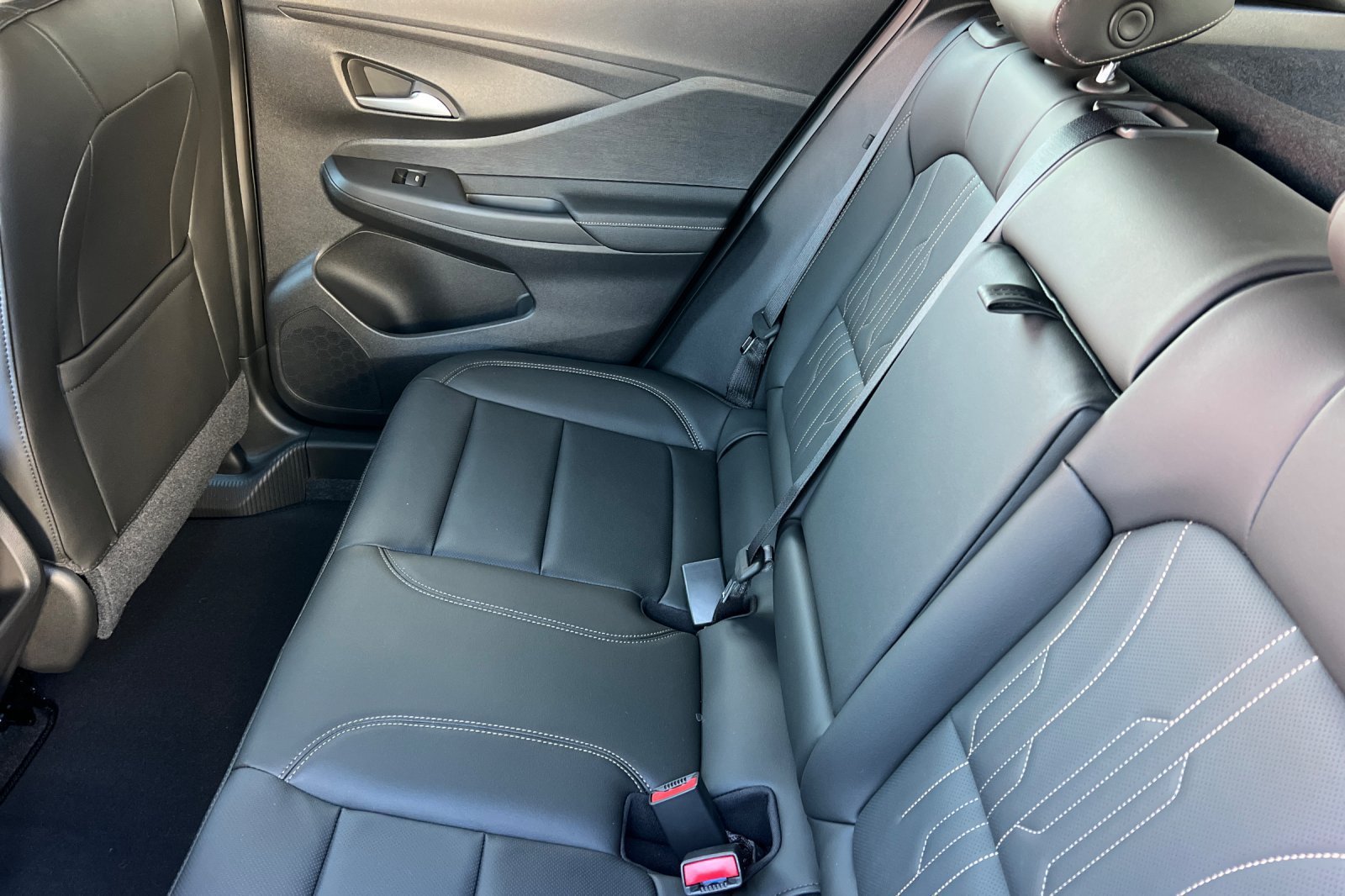New 2026 Buick Envista Avenir FWD image 11