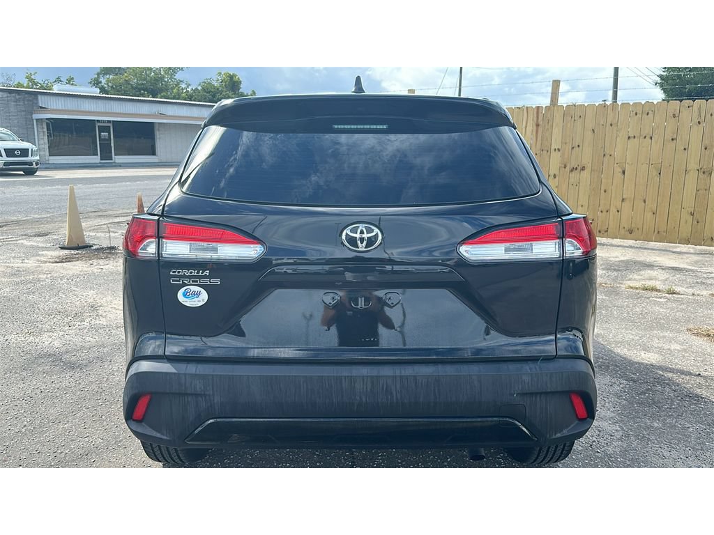 Used 2022 Toyota Corolla Cross L FWD image 4