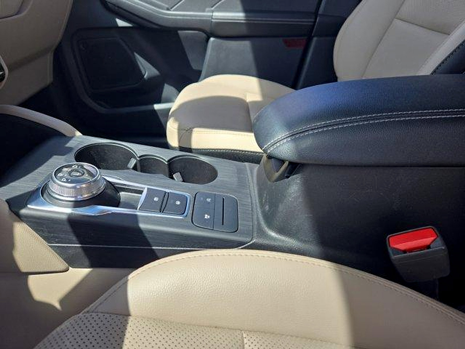 Certified 2022 Ford Escape SEL AWD/4WD image 22