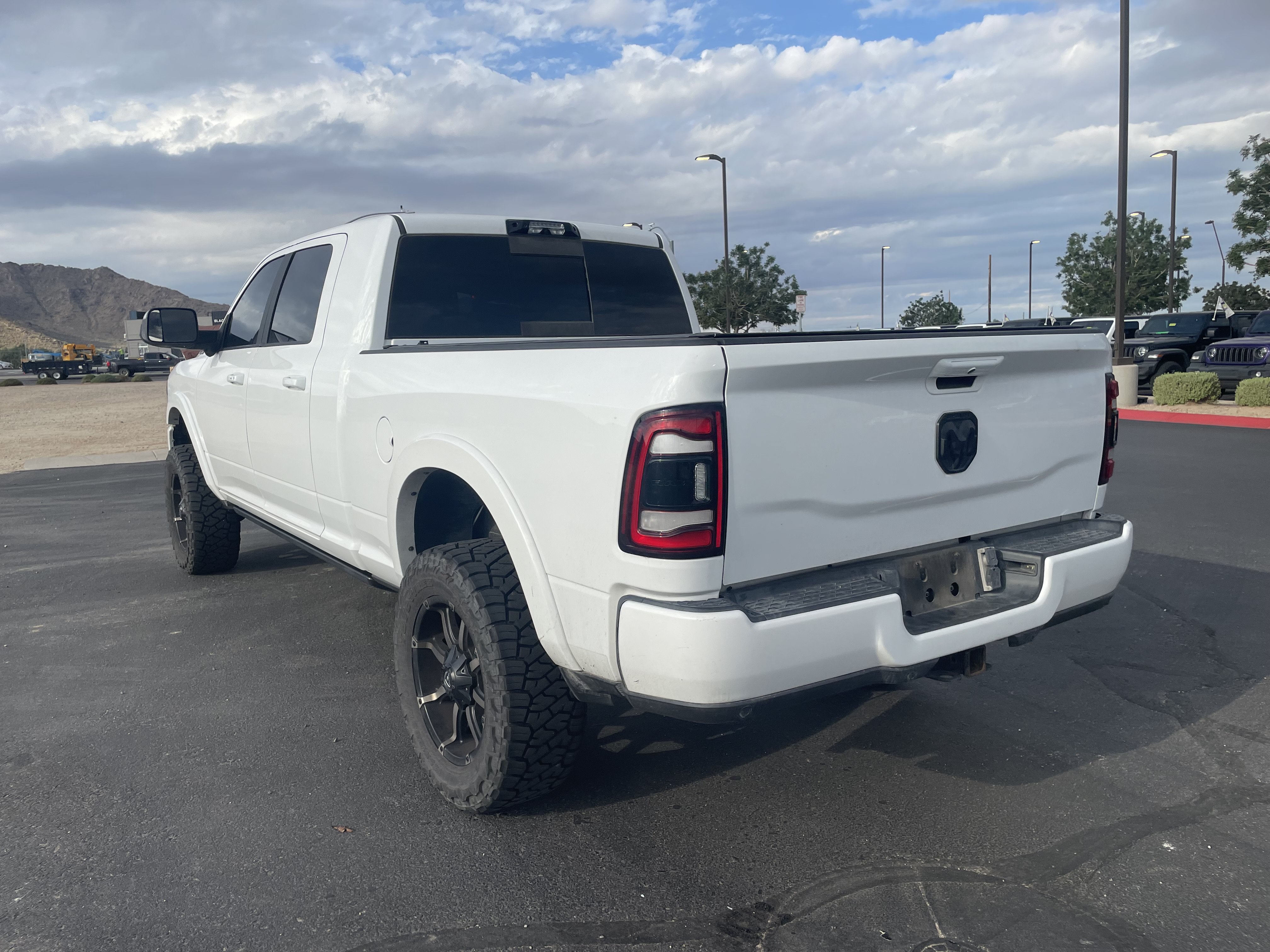 Used 2022 RAM 2500 Laramie AWD/4WD image 3