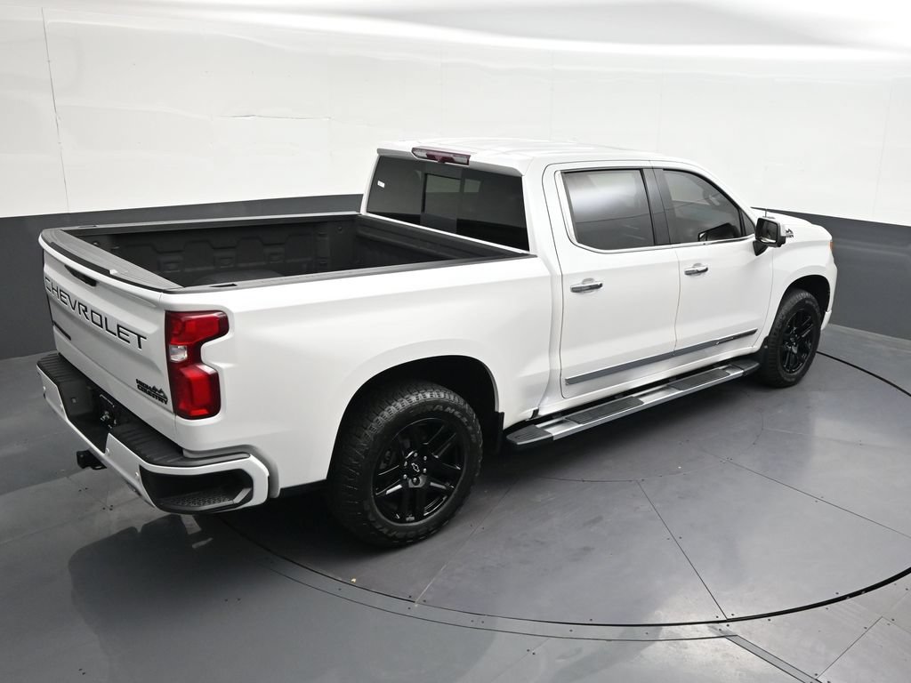 Used 2022 Chevrolet Silverado 1500 High Country w/ High Country Premium Package AWD/4WD image 20