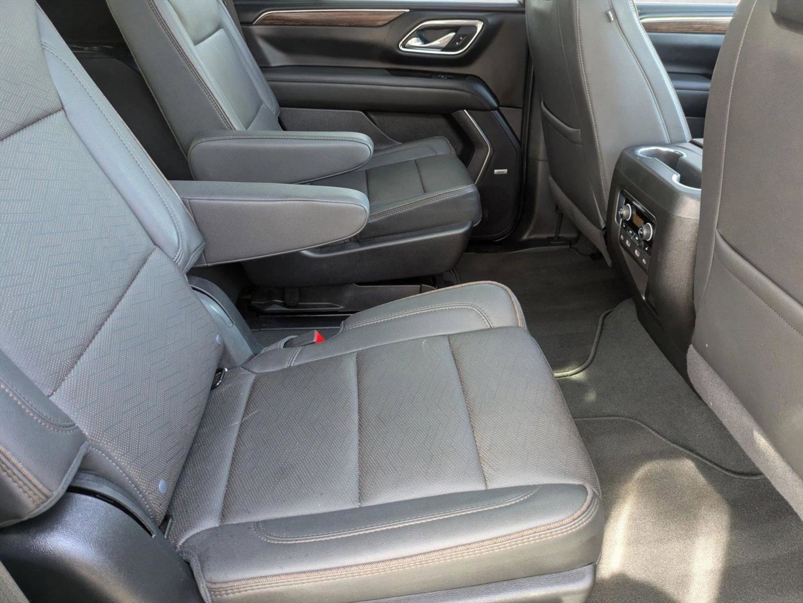 Used 2024 Chevrolet Tahoe High Country w/ Advanced Technology Package AWD/4WD image 19