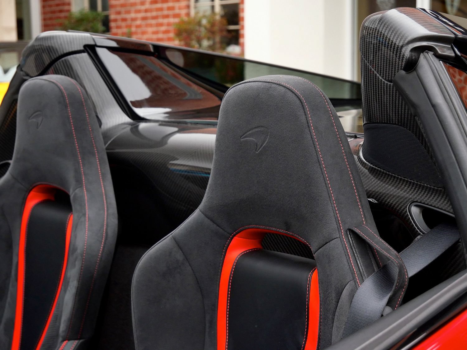 Used 2020 McLaren 720S Performance RWD image 18