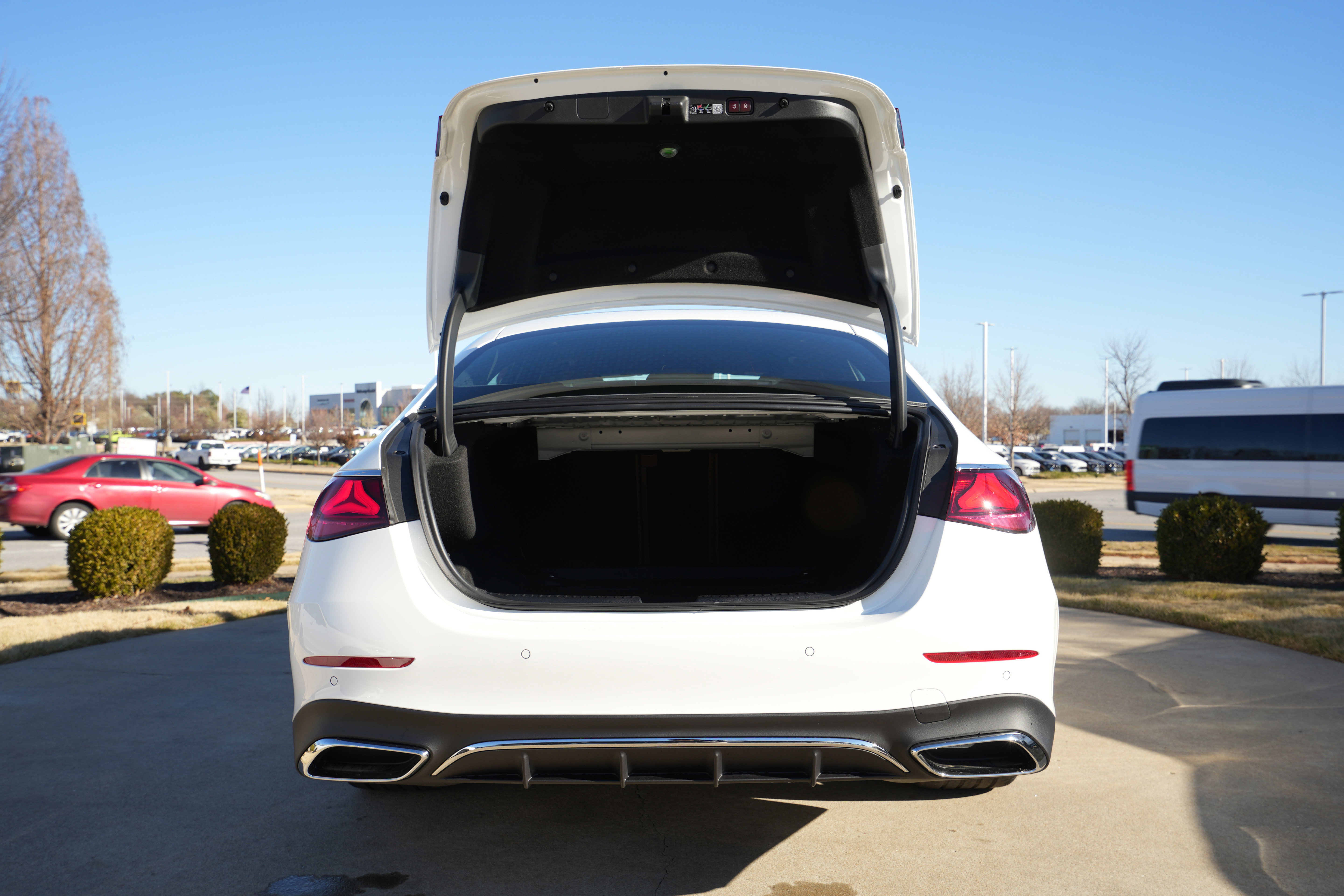 New 2026 Mercedes-Benz E 350 4MATIC Sedan image 17