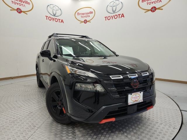 Used 2025 Nissan Rogue SV