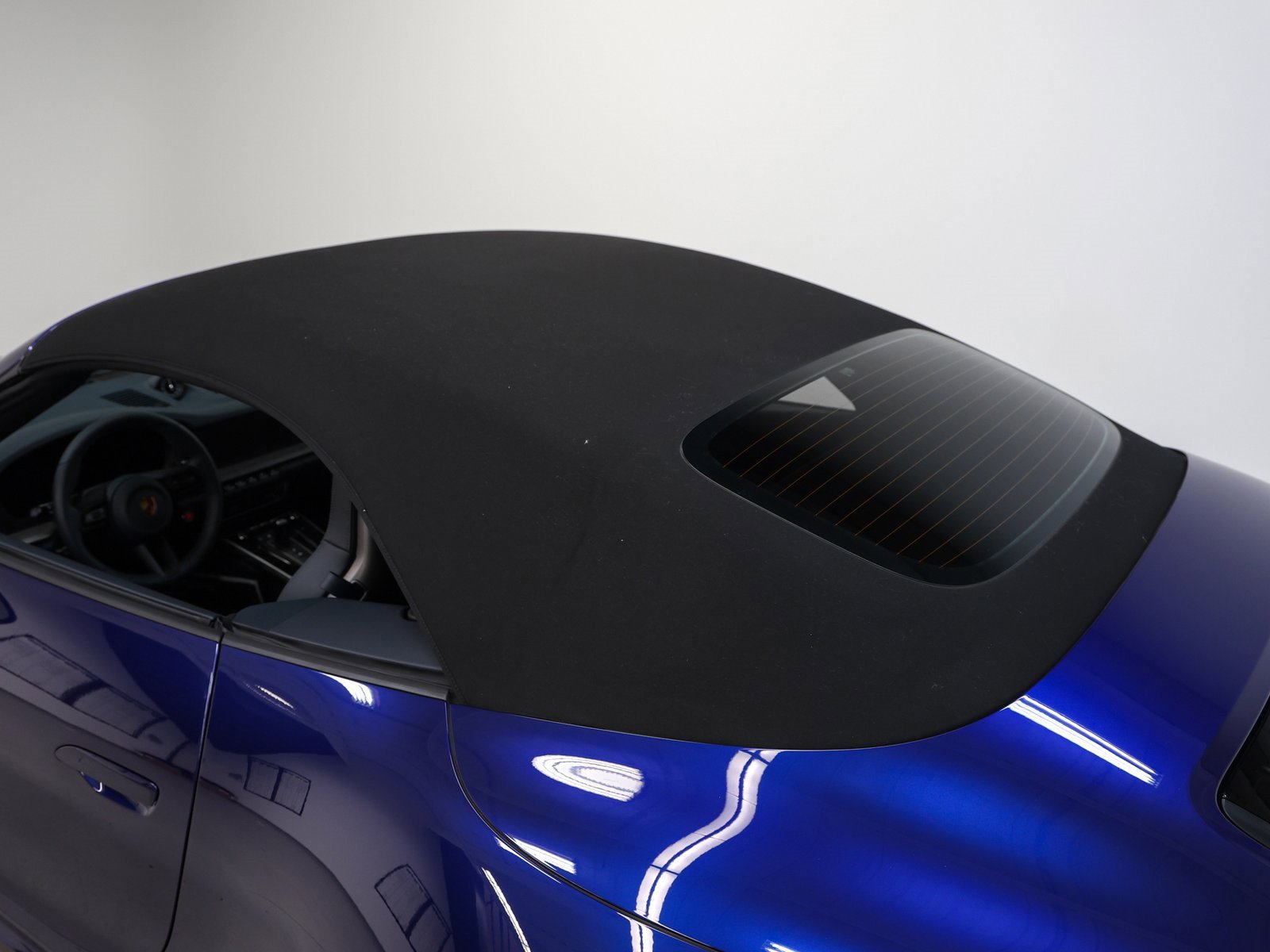 Used 2025 Porsche 911 Carrera image 24