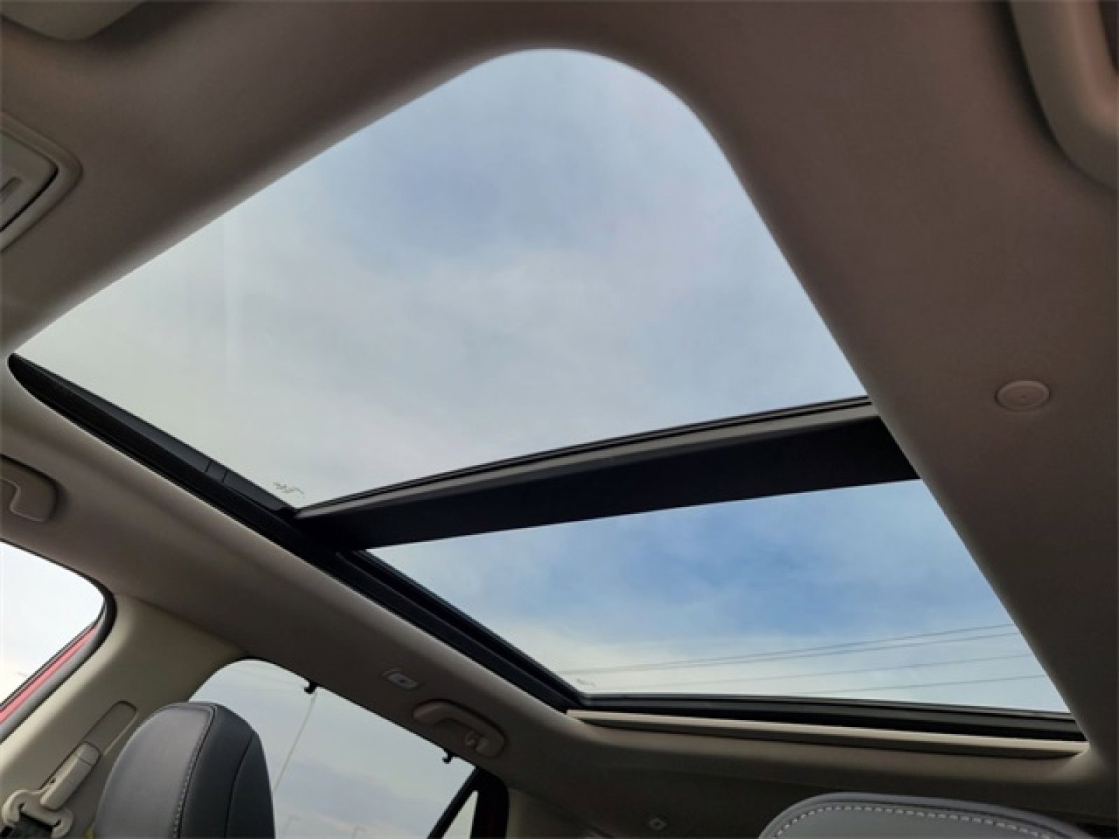 New 2025 Honda Pilot Touring image 9