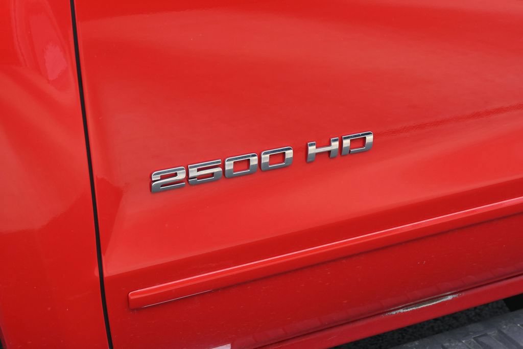 Used 2015 Chevrolet Silverado 2500 LT w/ LT Convenience Package AWD/4WD image 11
