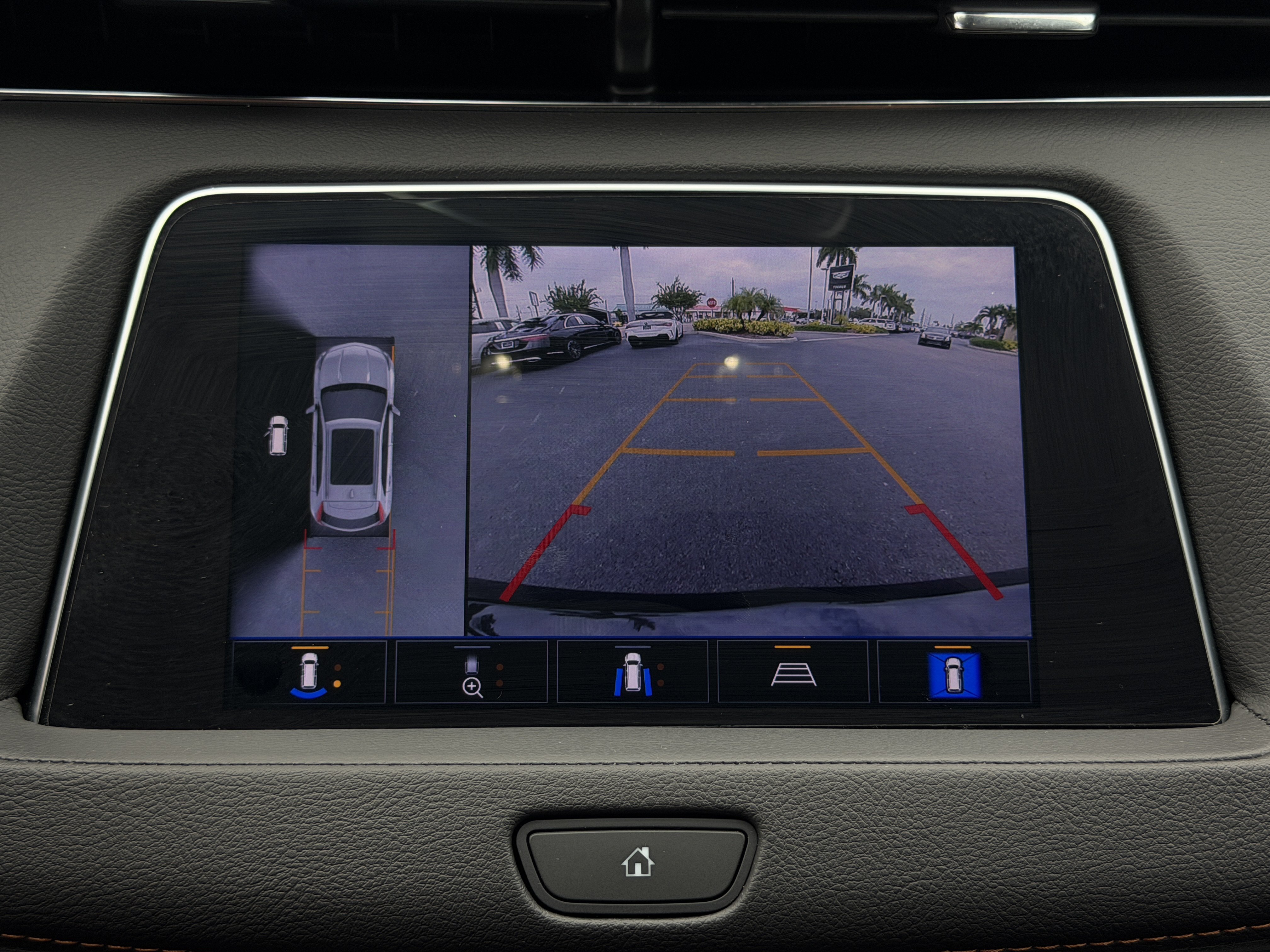 Certified 2022 Cadillac XT4 Sport w/ Comfort Package FWD image 26