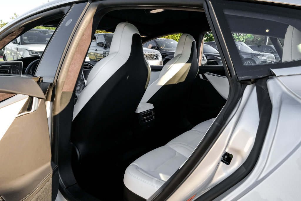 Used 2017 Tesla Model S 100D AWD/4WD image 32