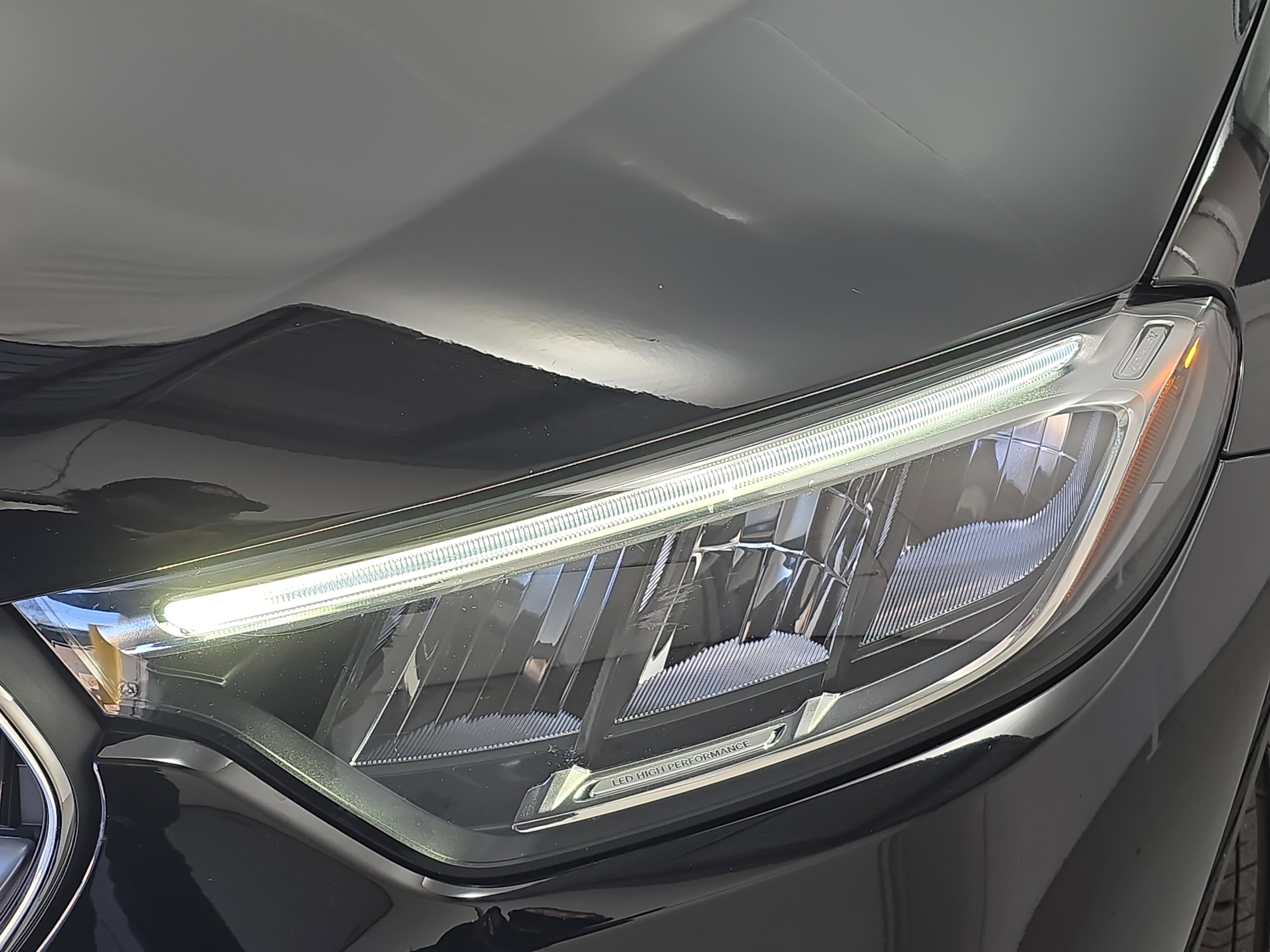 Used 2025 Mercedes-Benz GLC 300 4MATIC image 31