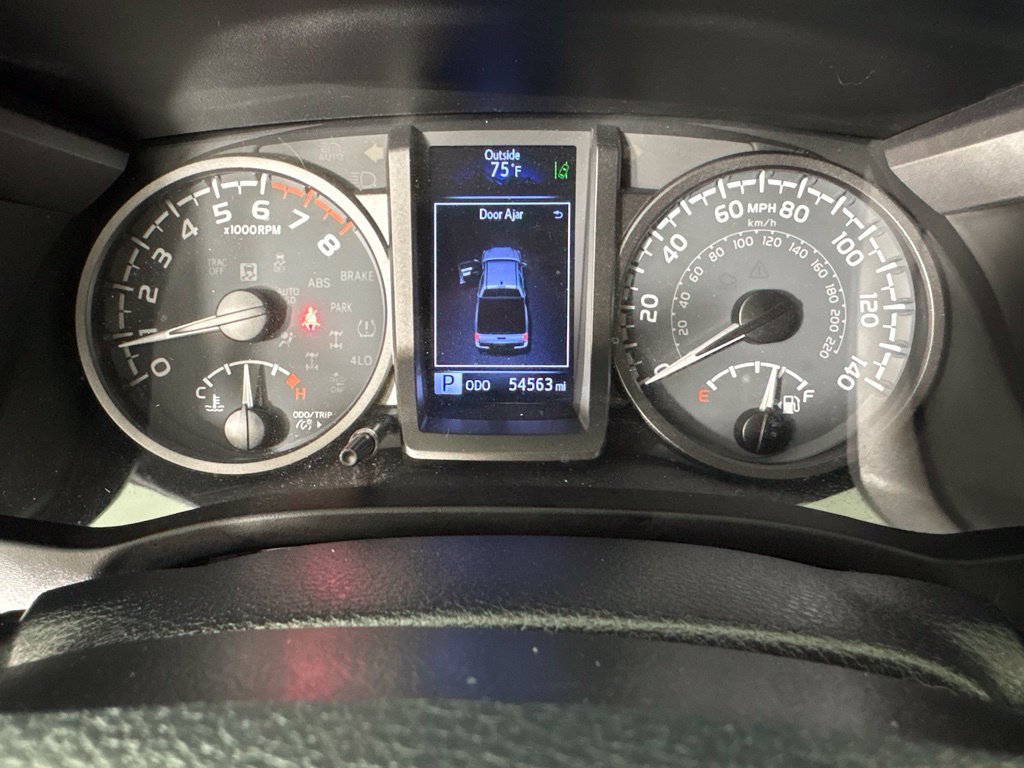 Used 2020 Toyota Tacoma TRD Sport w/ Technology Package AWD/4WD image 26