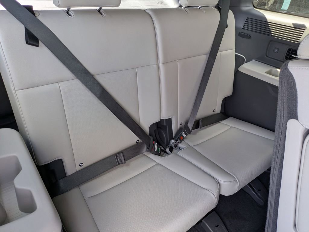 Used 2025 Hyundai Santa Fe Limited image 30