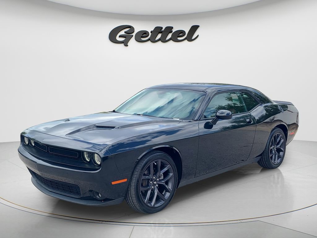 Used 2019 Dodge Challenger SXT w/ Blacktop Package image 1