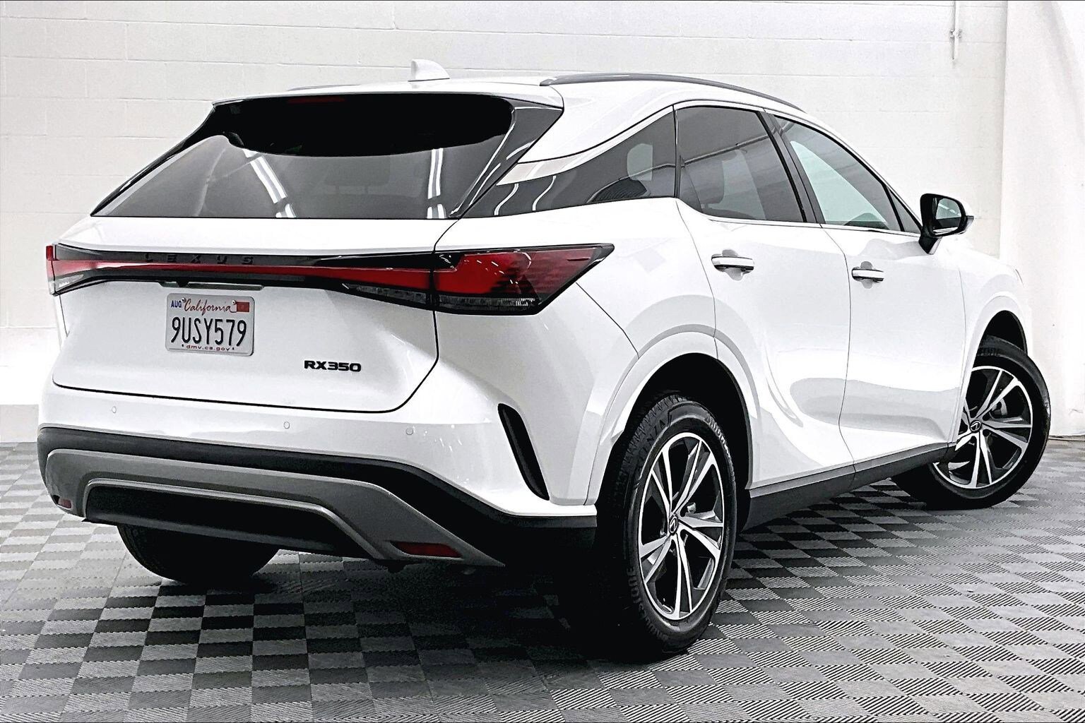 Used 2025 Lexus RX 350 Premium FWD image 11