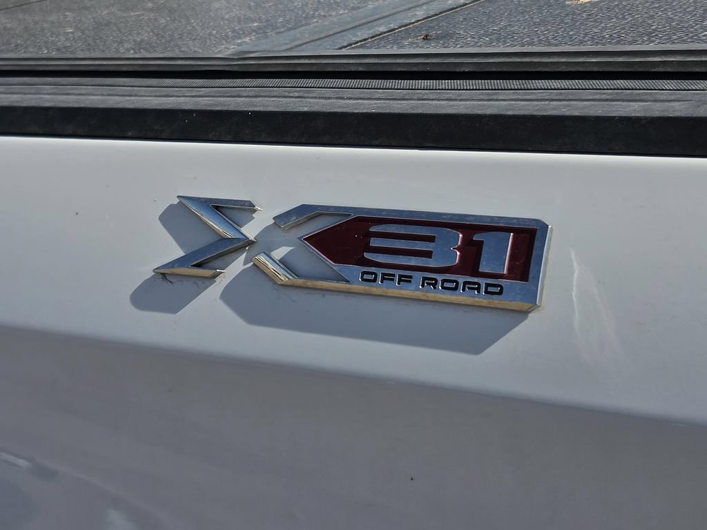 Used 2020 GMC Sierra 1500 SLT AWD/4WD image 9