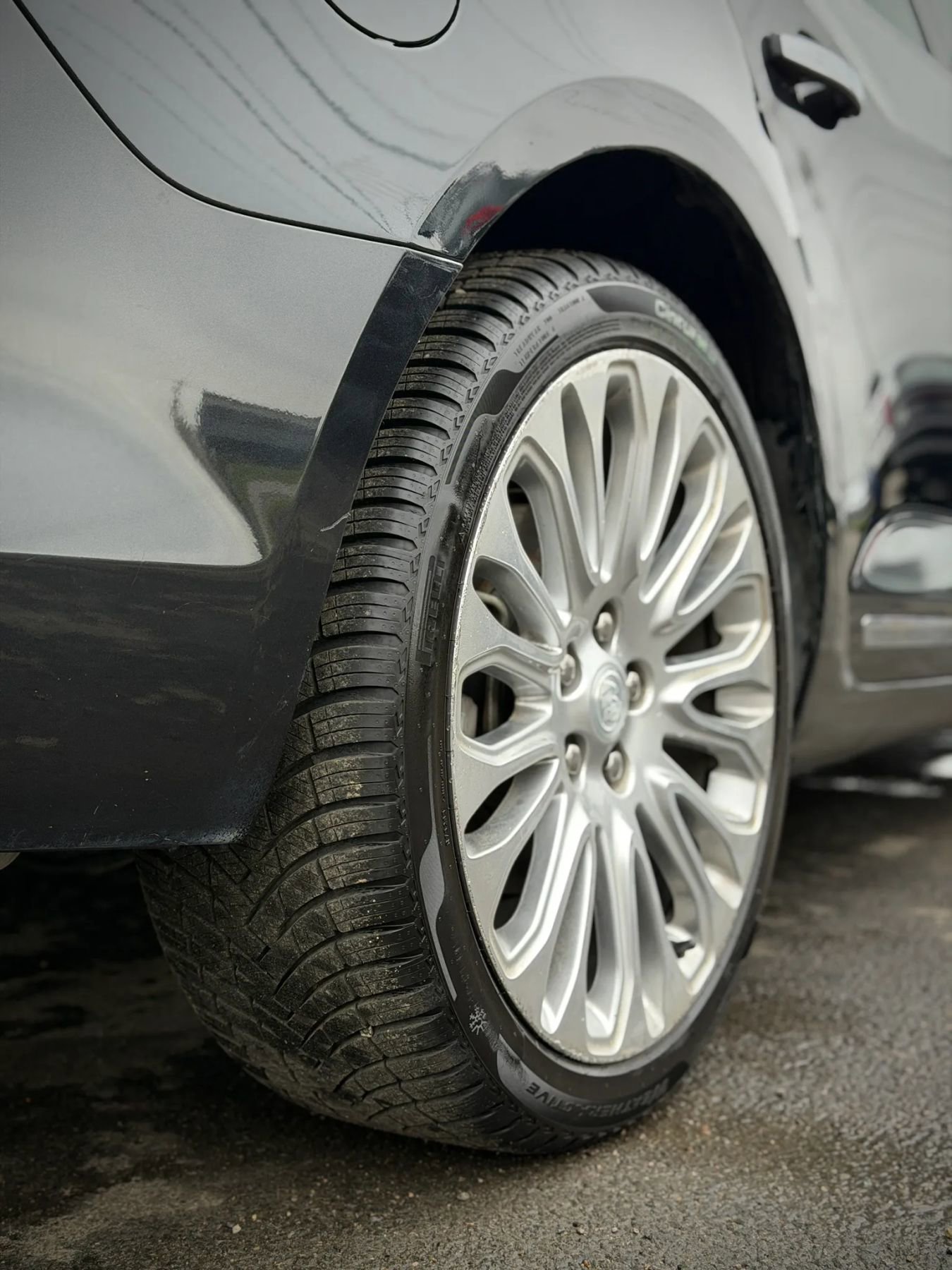 Used 2015 Buick LaCrosse Premium w/ Driver Confidence Package #1 image 26