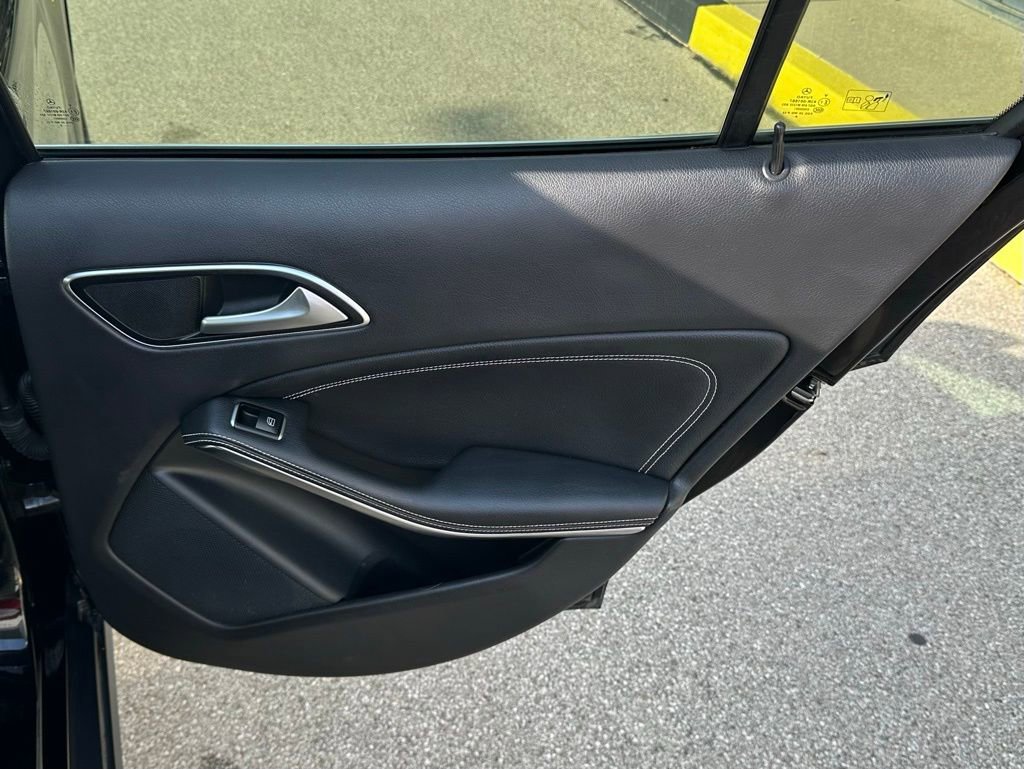 Used 2015 Mercedes-Benz GLA 250 image 25