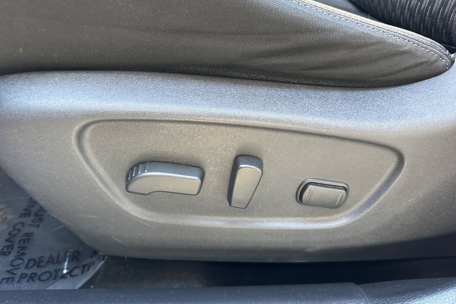 Used 2020 Nissan Rogue SV FWD image 15
