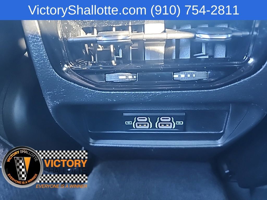 Certified 2025 Jeep Grand Cherokee Laredo AWD/4WD image 31