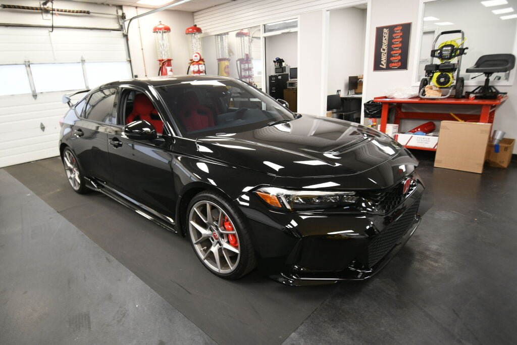 Used 2025 Honda Civic Type R image 9