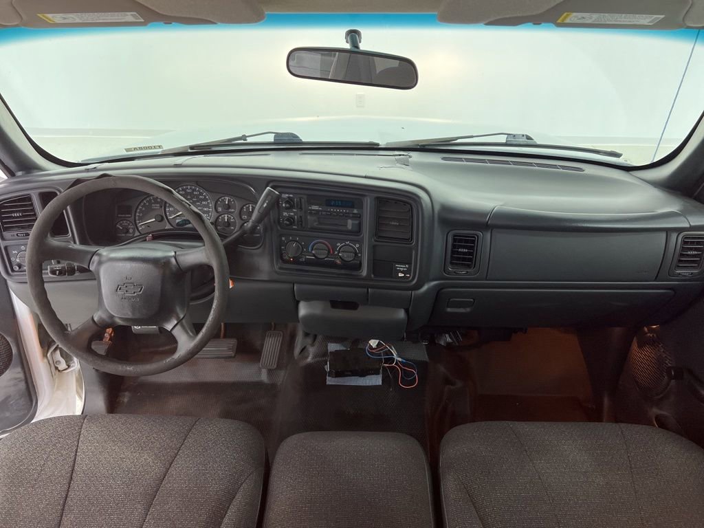 Used 2000 Chevrolet Silverado 2500 Work Truck w/ Firm Ride Suspension Pkg image 17