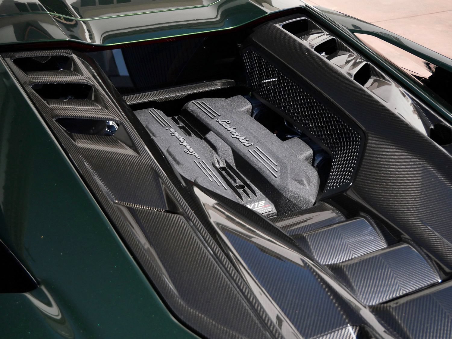 Used 2025 Lamborghini Revuelto AWD/4WD image 20